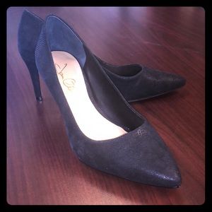 Joan Oloff Deborah Florence Pump 8M